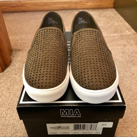 NWT ✨ MIA Slip-on Sneakers - Picture 1 of 6